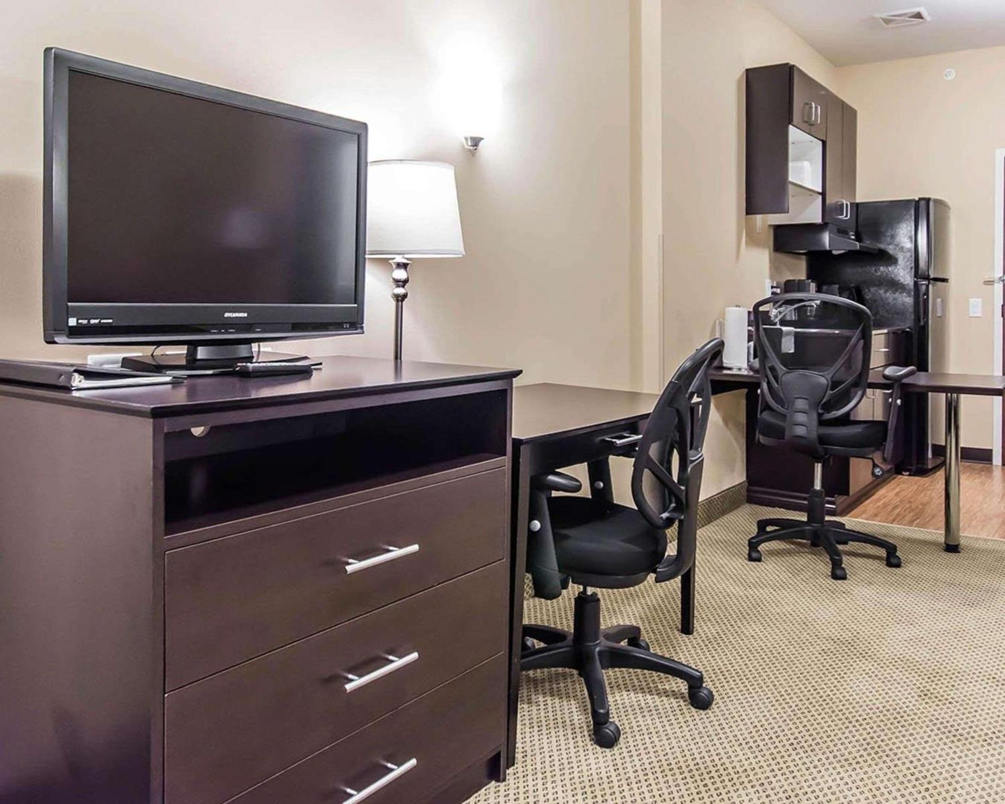 Quality Inn 2*